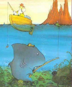 דייג וכריש מנסים לדוג זה את זה, ויוצרים ביניהם הקבלה