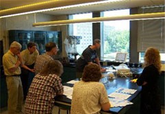 ניסוי בחולדה ב-West Chester University, מבט מקרוב ומרחוק על הדגמת ציוד. מעבר למצוקות המובנות מאליהן שבבידוד חולדה...