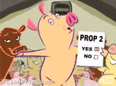 אחד מהרגעים ה רכים של הקמפיין: תשדיר בחירות עם חזרזיר שר ומרקד, המשחרר את החיות ממבנה תעשייתי בעזרת הצעה 2.