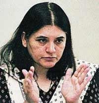 מאנקה גנדי, שרה בממשלה ההודית, טבעונית ופעילה חרוצה למען זכויות בעלי חיים.