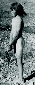  ילד הצבאים מסוריה. חתכו את גידי רגליו כדי שיפסיק לנתר כמו חיה .