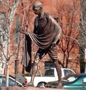 אנדרטה לזכרו של גנדי בוושינגטון די. סי. צילום: Carole Waller