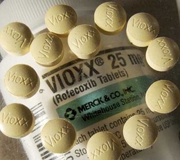 ויוקס. לפי הערכות ה-FDA, הרגה עשרות אלפי אנשים, אך היתה בטוחה ויעילה בבעלי-חיים